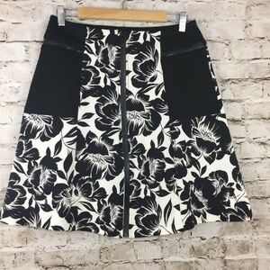 Black and White Zip Front Skirt Pockets